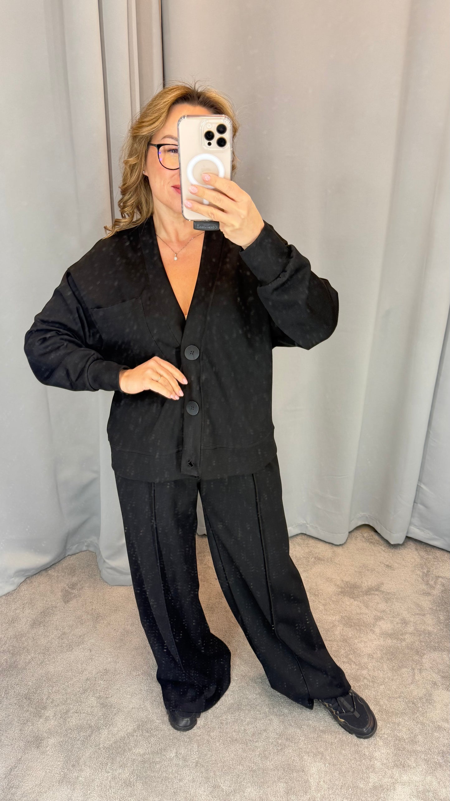 Laisvalaikio kostiumas LUMINA