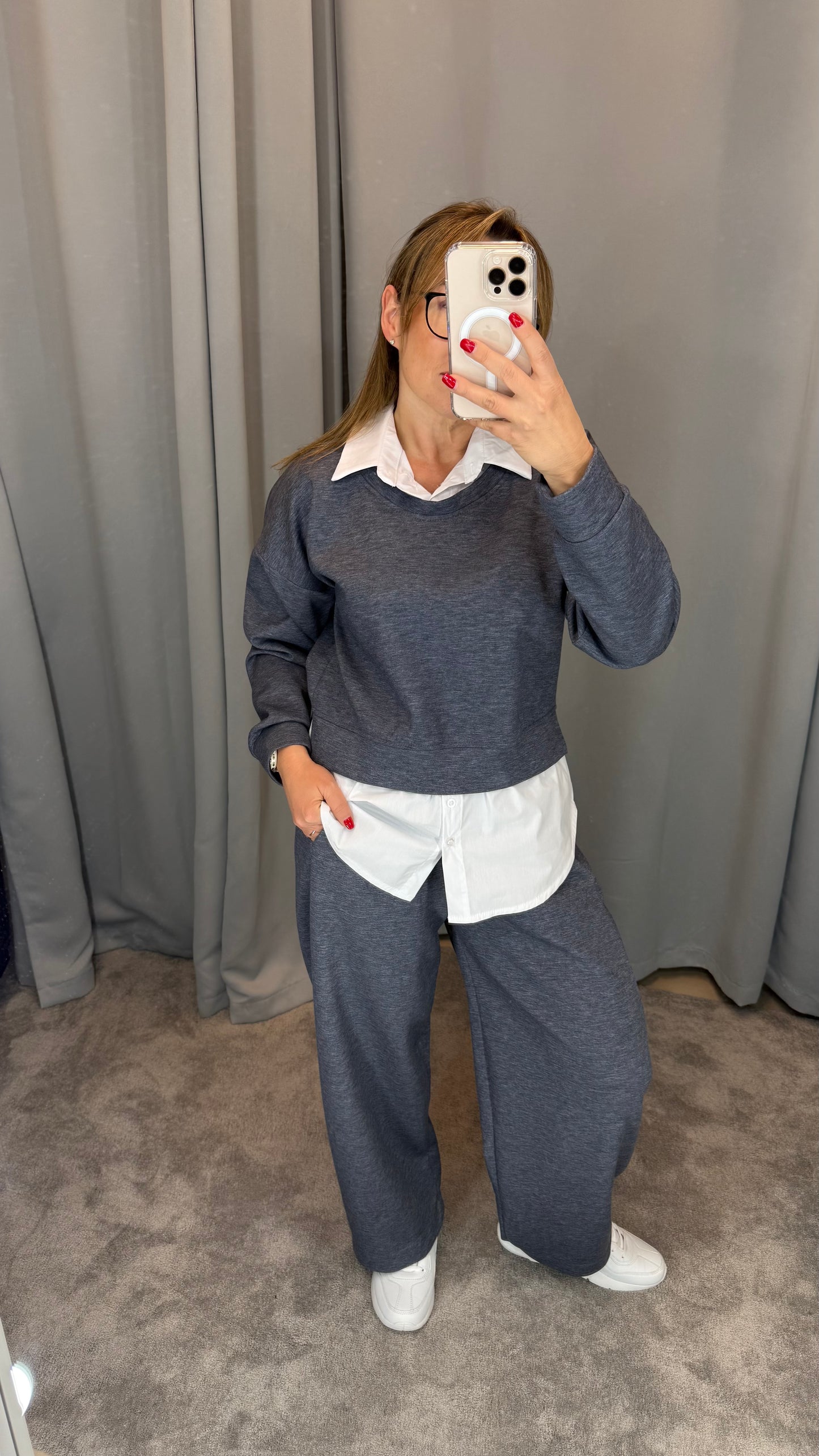 Laisvalaikio kostiumėlis