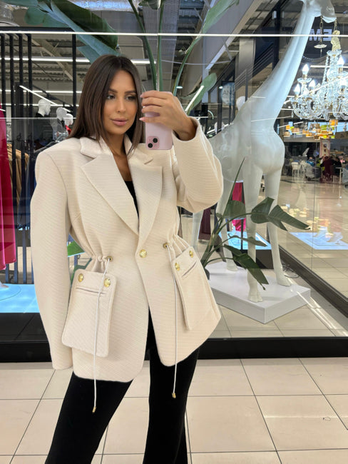 Švarkas su nusegamomis kišenėmis