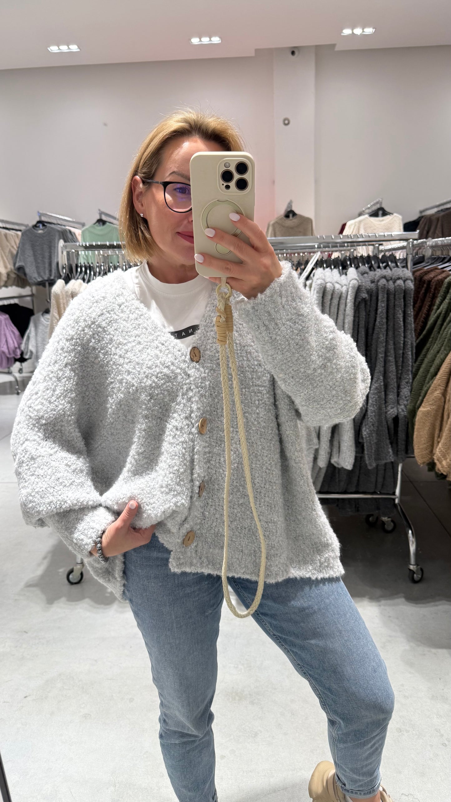 CH 3 platus megztukas